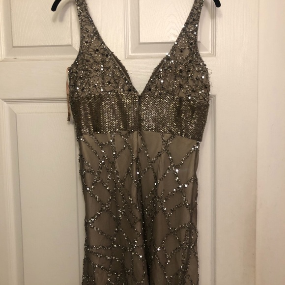 Scala Silver Cocktail Dress, Sz 8 Please Review All Pics No Returns Or Refunds - Picture 2 of 15